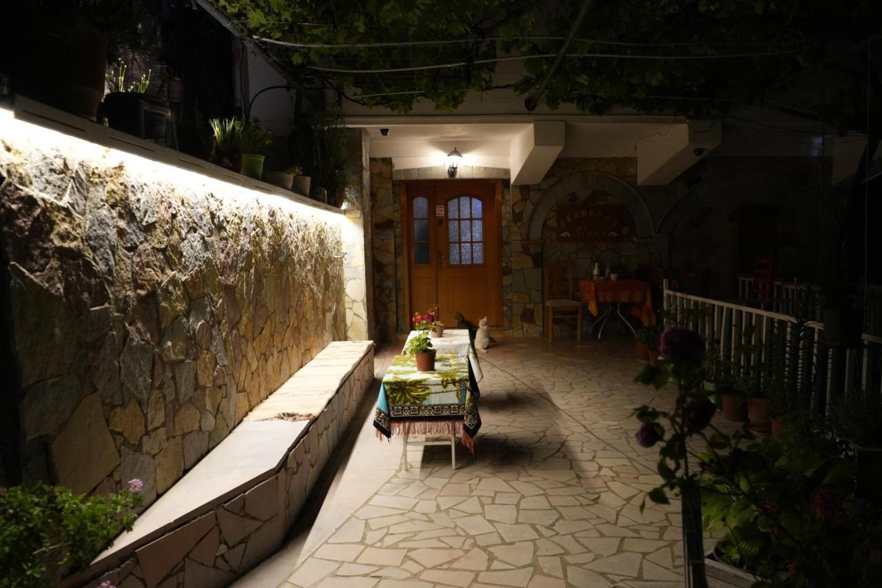 Grandma'S Home Gjirokaster Luaran gambar
