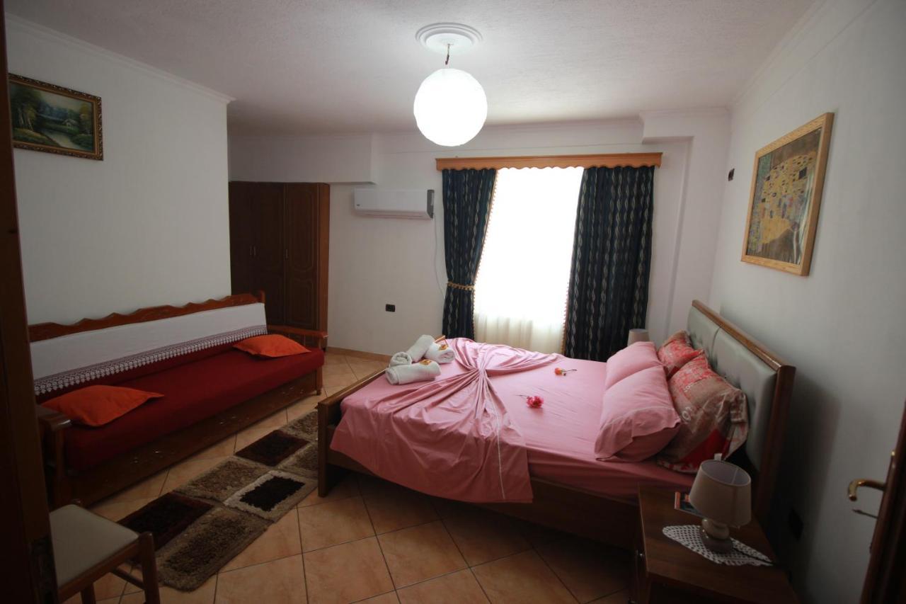 Grandma'S Home Gjirokaster Luaran gambar