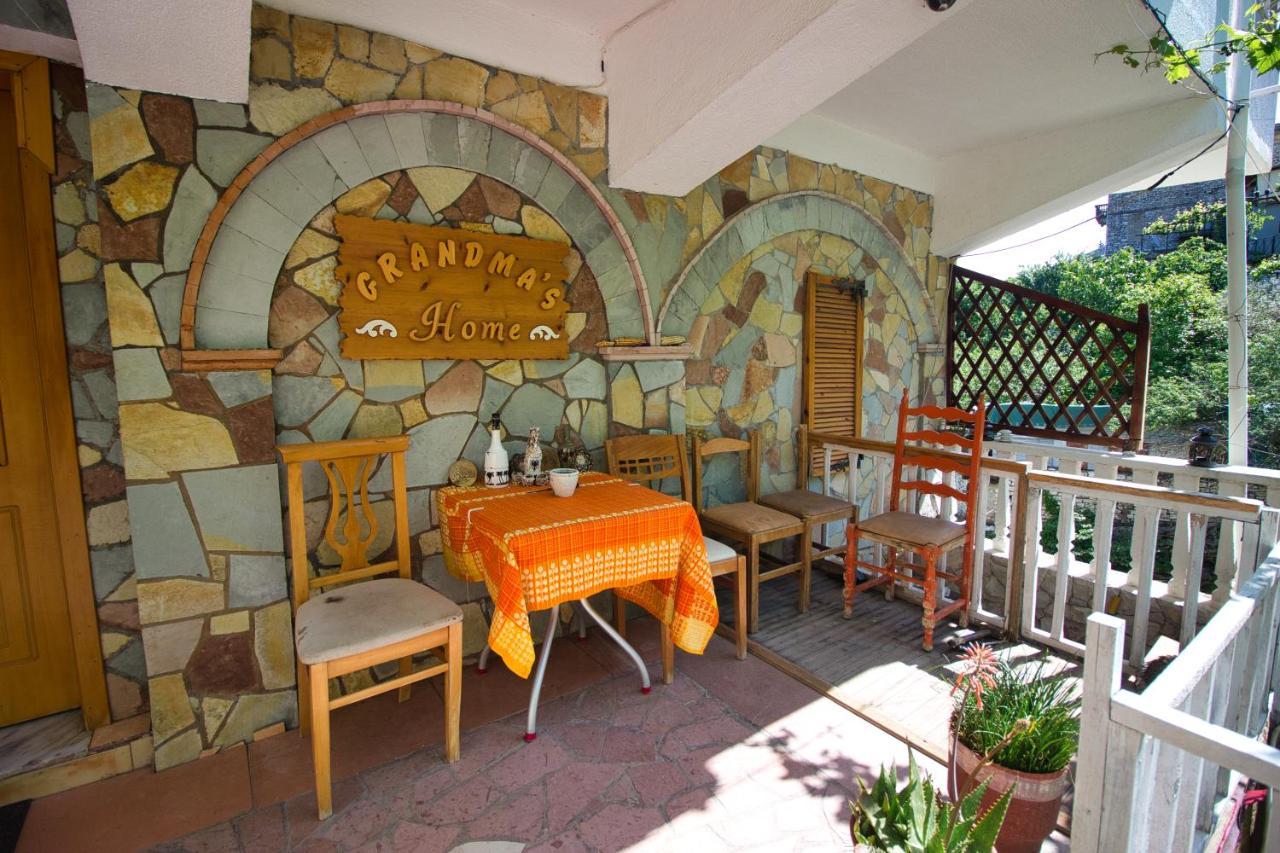 Grandma'S Home Gjirokaster Luaran gambar